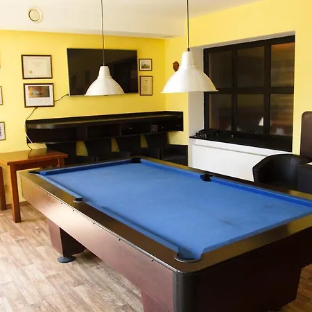 Restaurace-penzion U Pilota Kněževes